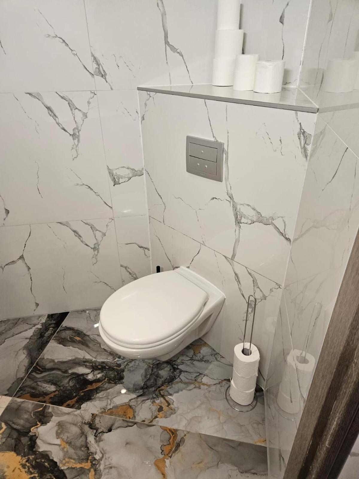 Appartement Les Cigognes De Andolsheim Extérieur photo